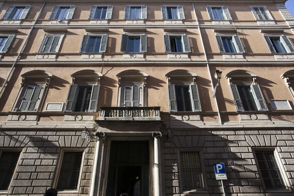 House Paganica Apartment Rome Bilik gambar