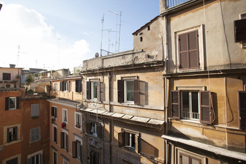 House Paganica Apartment Rome Bilik gambar