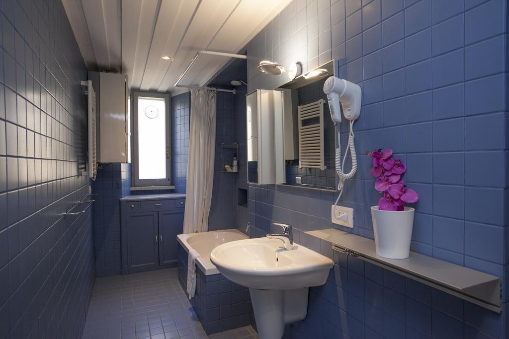 House Paganica Apartment Rome Bilik gambar